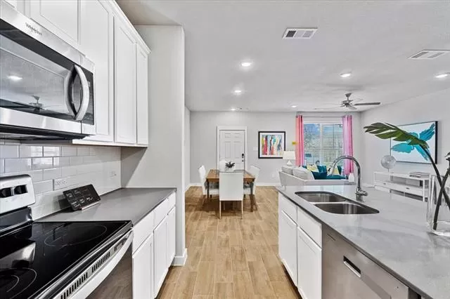 MLS: 21313284 Condo For Sale