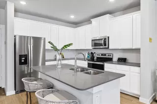 Photo #3: 21313284 Listing 