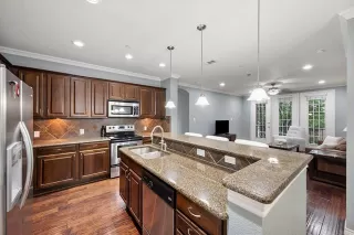 Photo #2: 21313959 Listing 