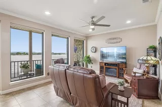 Photo #6: 21314420 Listing 