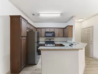 Photo #4: 21315477 Listing 